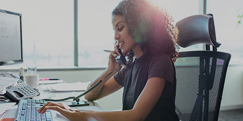 Customer service representative for EZ Corporate Clothing